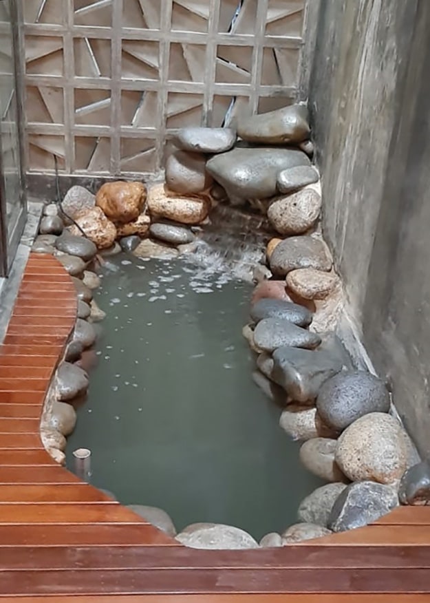 perawatan kolam